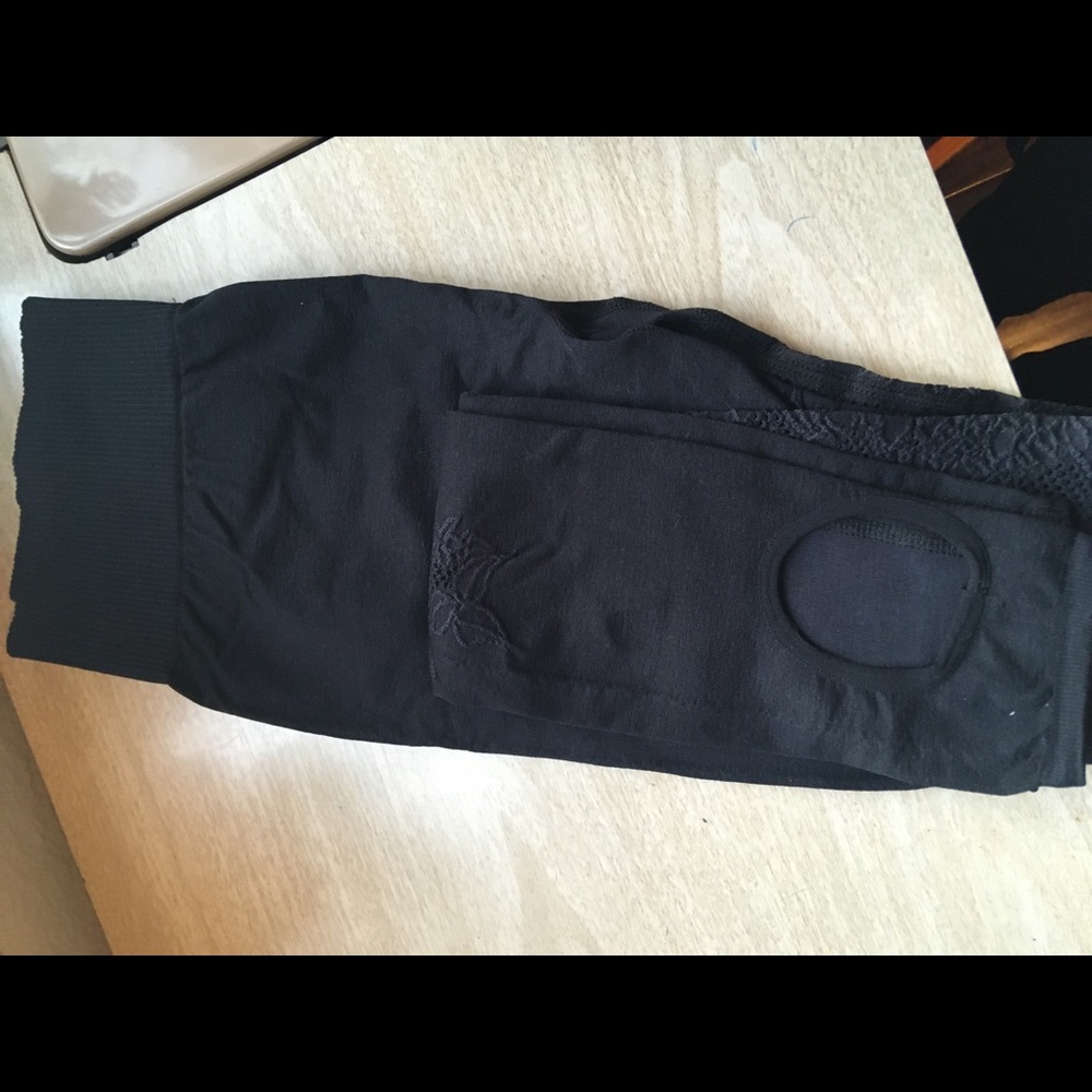 Fabletics leggings size XS Never Worn - Picture 5 of 8